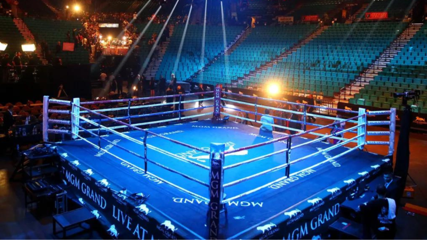 Why does Boxing continues to fail the fans