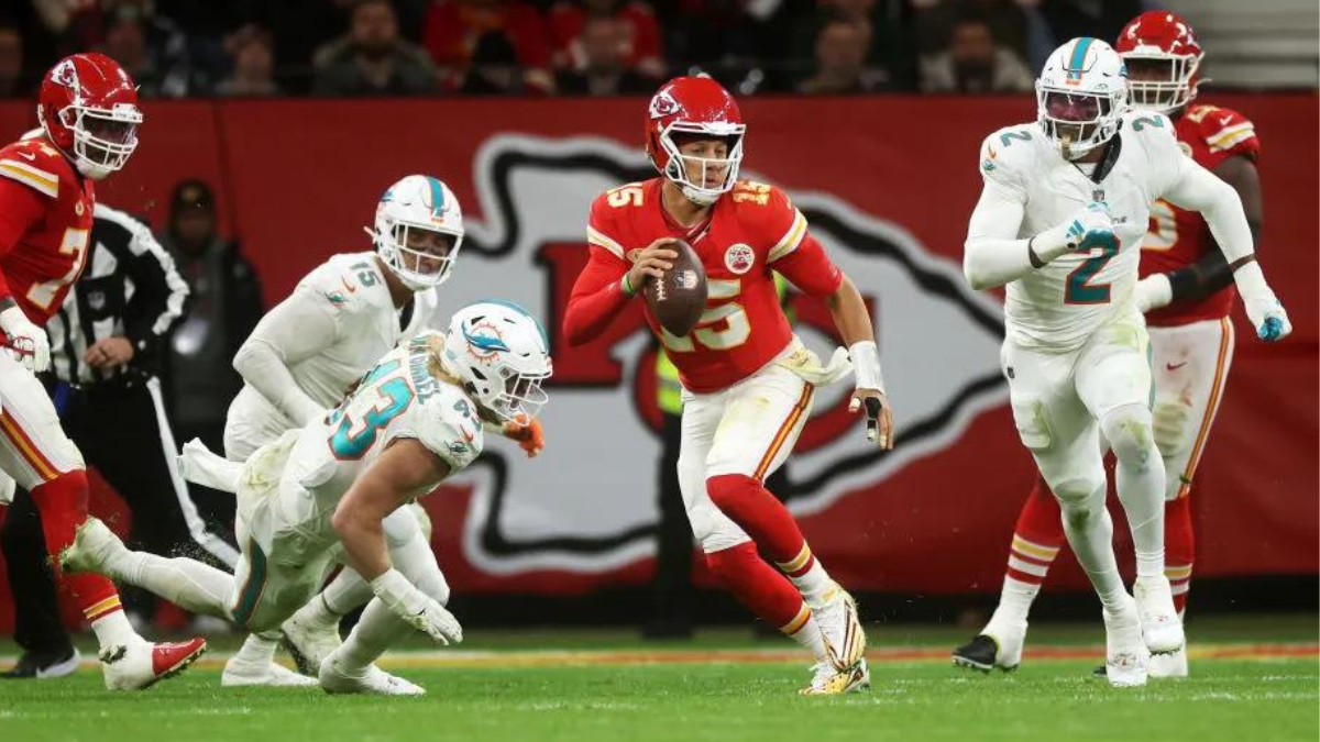 Tua Tagovailoa, Dolphins fall to Kansas City 26-7